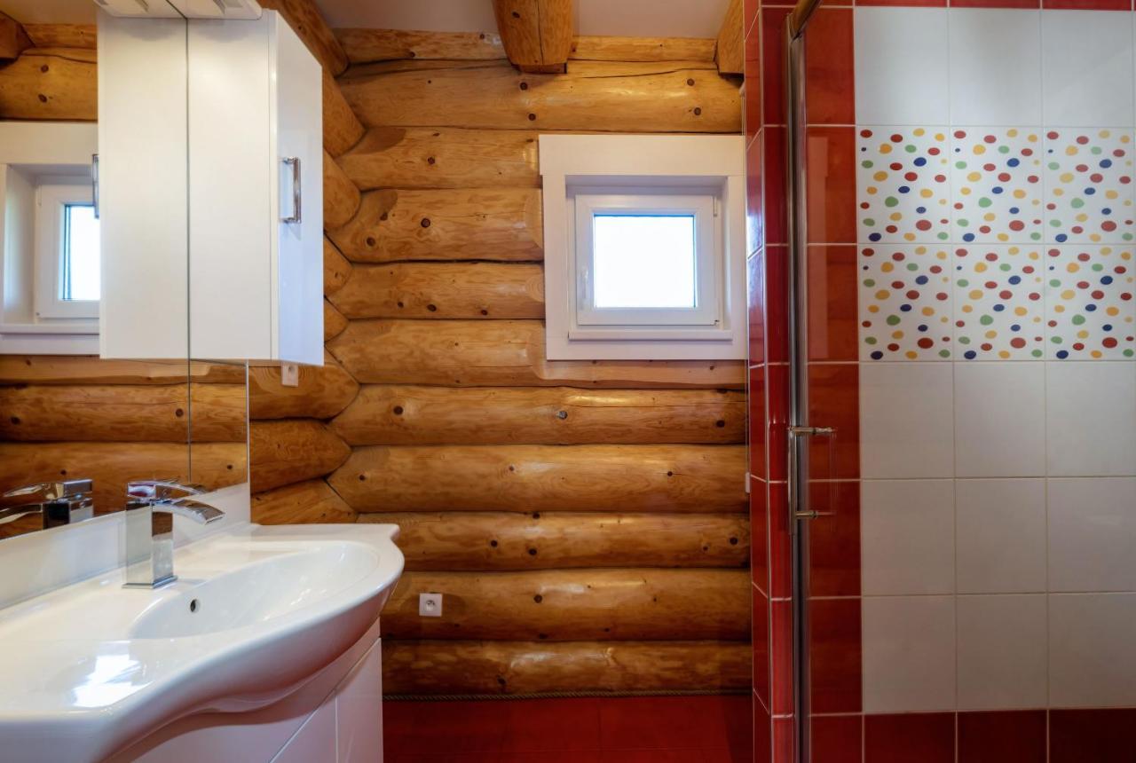 FAIRYTAIL sk Villa Veľký Slavkov Exteriör bild